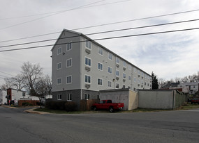 Weinberg House Apartments