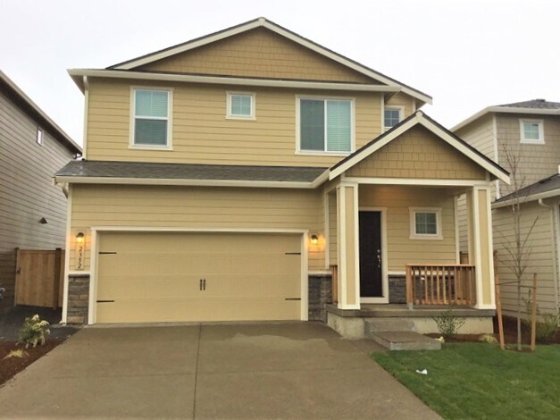 2352 NW Matteo Dr in McMinnville, OR - Building Photo
