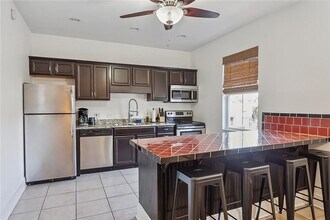 635 N Carrollton Ave in New Orleans, LA - Building Photo - Building Photo
