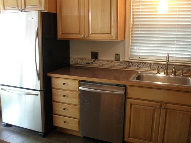 3962 Chamblee Dunwoody Rd in Atlanta, GA - Building Photo - Building Photo