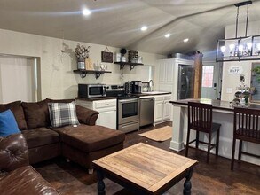 505 S Church St in Decatur, TX - Building Photo - Building Photo