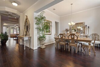 8500 Echo Shore Cove in Austin, TX - Building Photo - Building Photo