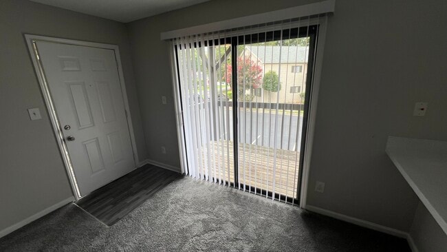 Nottingham in Greensboro, NC - Foto de edificio - Building Photo