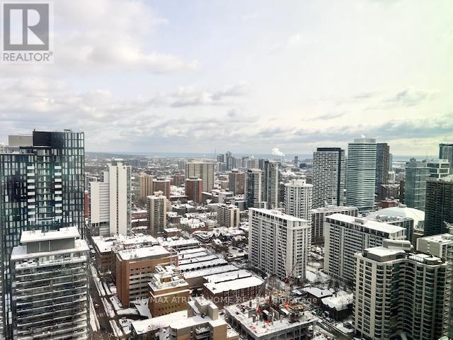 8-4118 Wellesley St W