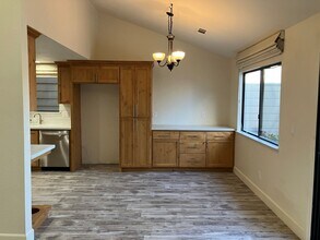 3600 Thomas More Way in Modesto, CA - Building Photo - Building Photo