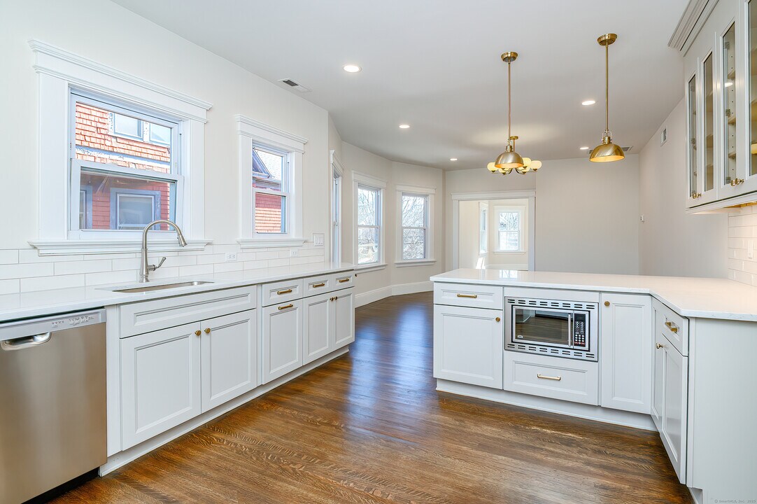 56 Pendleton St in New Haven, CT - Building Photo