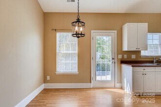 122 Oak Haven Dr in Statesville, NC - Building Photo - Building Photo