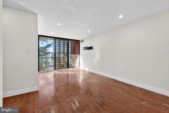 16 S Van Dorn St in Alexandria, VA - Building Photo - Building Photo