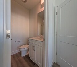 2716 Amora Cir in Santa Rosa, CA - Building Photo - Building Photo