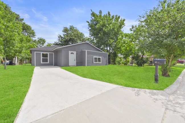 16907 Argyle Rd in Houston, TX - Building Photo - Building Photo