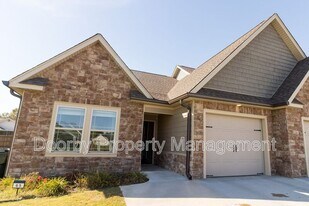 65 Morning Mist Dr in Rossville, GA - Building Photo