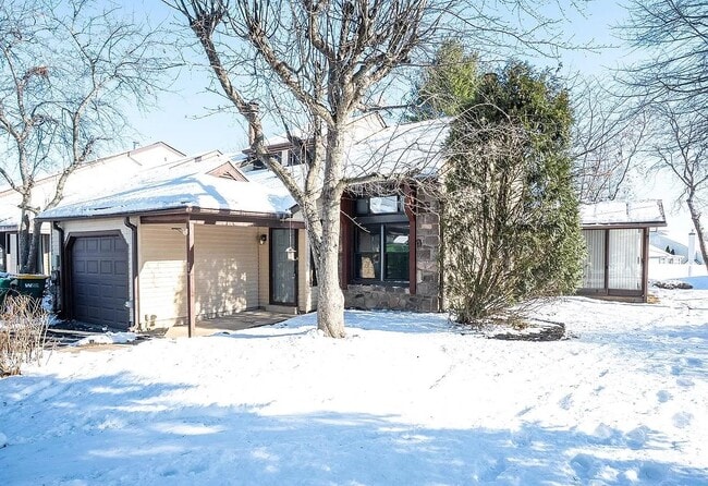 property at 220 Stoneybrook Ct