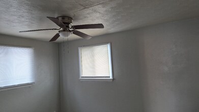 262 E Nottingham Rd in Dayton, OH - Foto de edificio - Building Photo