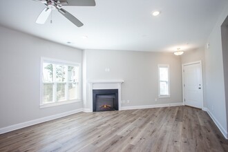 4203 River Rd, Unit #102 in Wilmington, NC - Building Photo - Building Photo