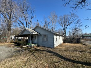 6815 Rixie Rd in North Little Rock, AR - Building Photo - Building Photo