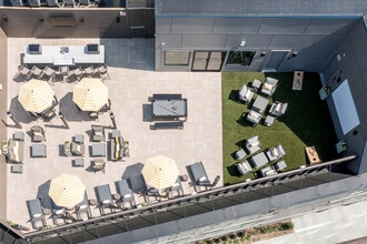 Aura at City Crossing in New Haven, CT - Foto de edificio - Building Photo