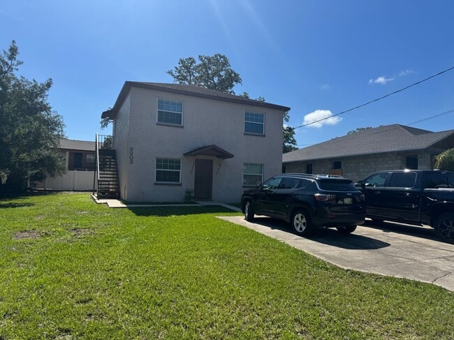property at 9903 N Myrtle St