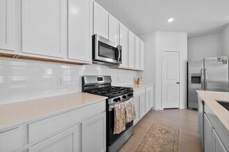 807 Heaven Dr in Beasley, TX - Building Photo - Building Photo