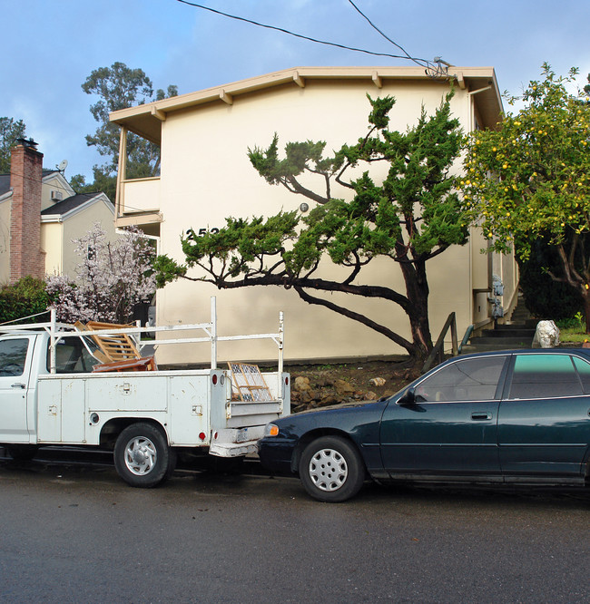 253 Union St in San Rafael, CA - Foto de edificio - Building Photo