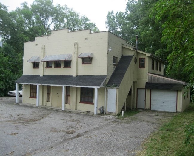 7317 Madison St in Merrillville, IN - Building Photo - Building Photo