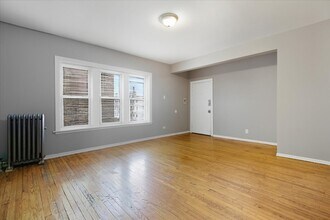 6716 S Merrill Ave in Chicago, IL - Building Photo - Building Photo