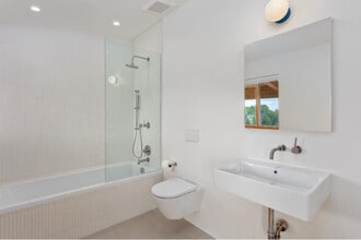 1276 Sycamore Rd in Crestone, CO - Foto de edificio - Building Photo