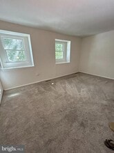 576 Millshire Dr in Glen Burnie, MD - Foto de edificio - Building Photo