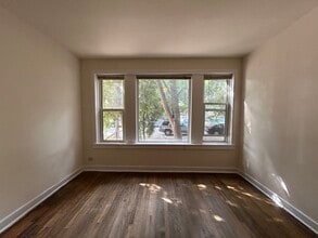 2554 W Eastwood Ave in Chicago, IL - Building Photo - Building Photo