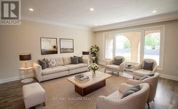 510 Queen Victoria Dr in Hamilton, ON - Building Photo - Building Photo