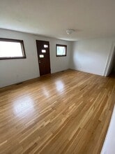 93 Cass St, Unit 1 in Boston, MA - Building Photo - Building Photo