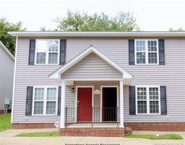 property at 3332 Kenmont Ln