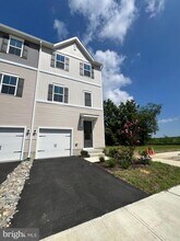 70 Basswood St in Berlin, NJ - Building Photo - Building Photo