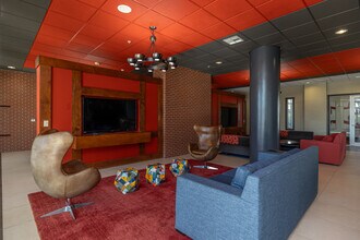 The Vue on Stadium Drive Fayetteville in Fayetteville, AR - Building Photo - Interior Photo