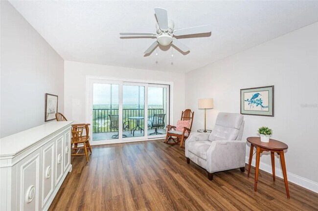 5400 Park St N in St. Petersburg, FL - Building Photo - Building Photo