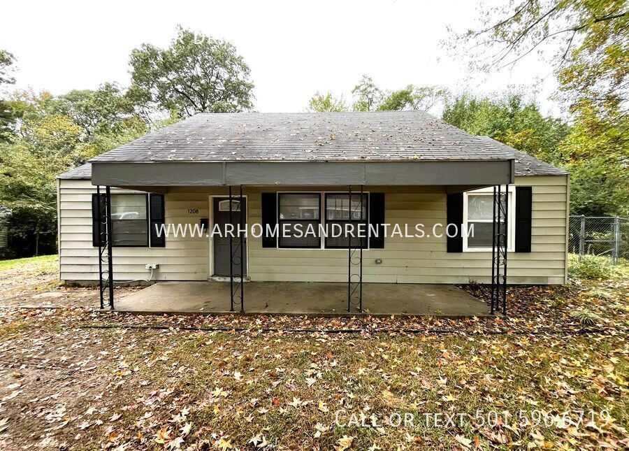 1208 McArthur Dr in Jacksonville, AR - Building Photo