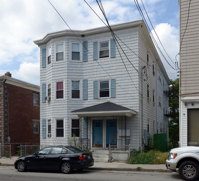 524-526 Charles St in Providence, RI - Foto de edificio - Building Photo