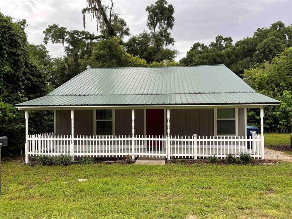 16116 County Rd 241 in Alachua, FL - Building Photo