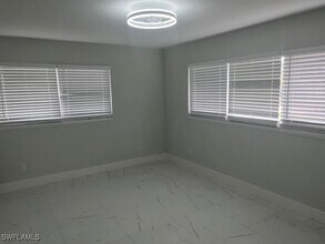 177 W Pago Pago Dr in Naples, FL - Building Photo - Building Photo
