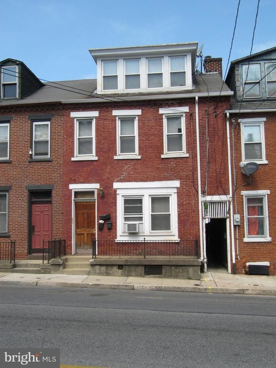 707 Manor St in Lancaster, PA - Building Photo