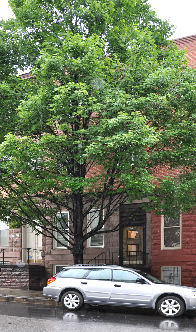 212 E Biddle St in Baltimore, MD - Building Photo - Building Photo