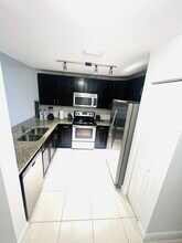 3022 W Signature Dr in Davie, FL - Foto de edificio - Building Photo