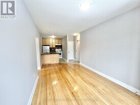 100 Twenty Fifth St in Toronto, ON - Building Photo