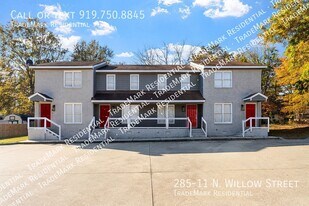 285 N Willow St in Angier, NC - Building Photo