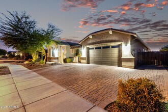 20176 E Nighthawk Way in Queen Creek, AZ - Building Photo - Building Photo