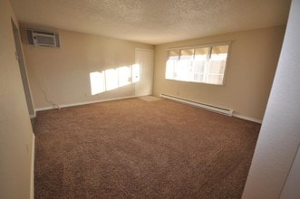 1723 S Juniper St-Unit -12 in Nampa, ID - Building Photo - Building Photo