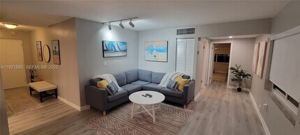 1200 14th St in Miami Beach, FL - Foto de edificio - Building Photo