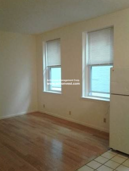 1423 Commonwealth Ave, Unit 1423 in Boston, MA - Building Photo - Building Photo