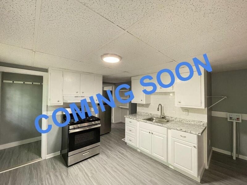 9 Broadway in Suncook, NH - Building Photo
