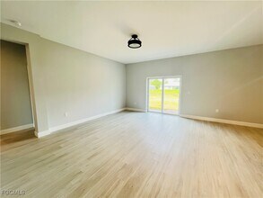 2718 Helen Pl in Lehigh Acres, FL - Building Photo - Building Photo