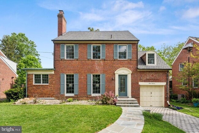 property at 1111 Woodside Pkwy